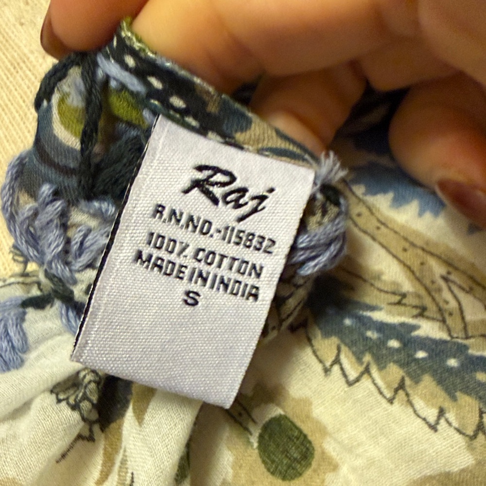 Floral Embroidery Women's Tunic Small - Picture 10 of 10